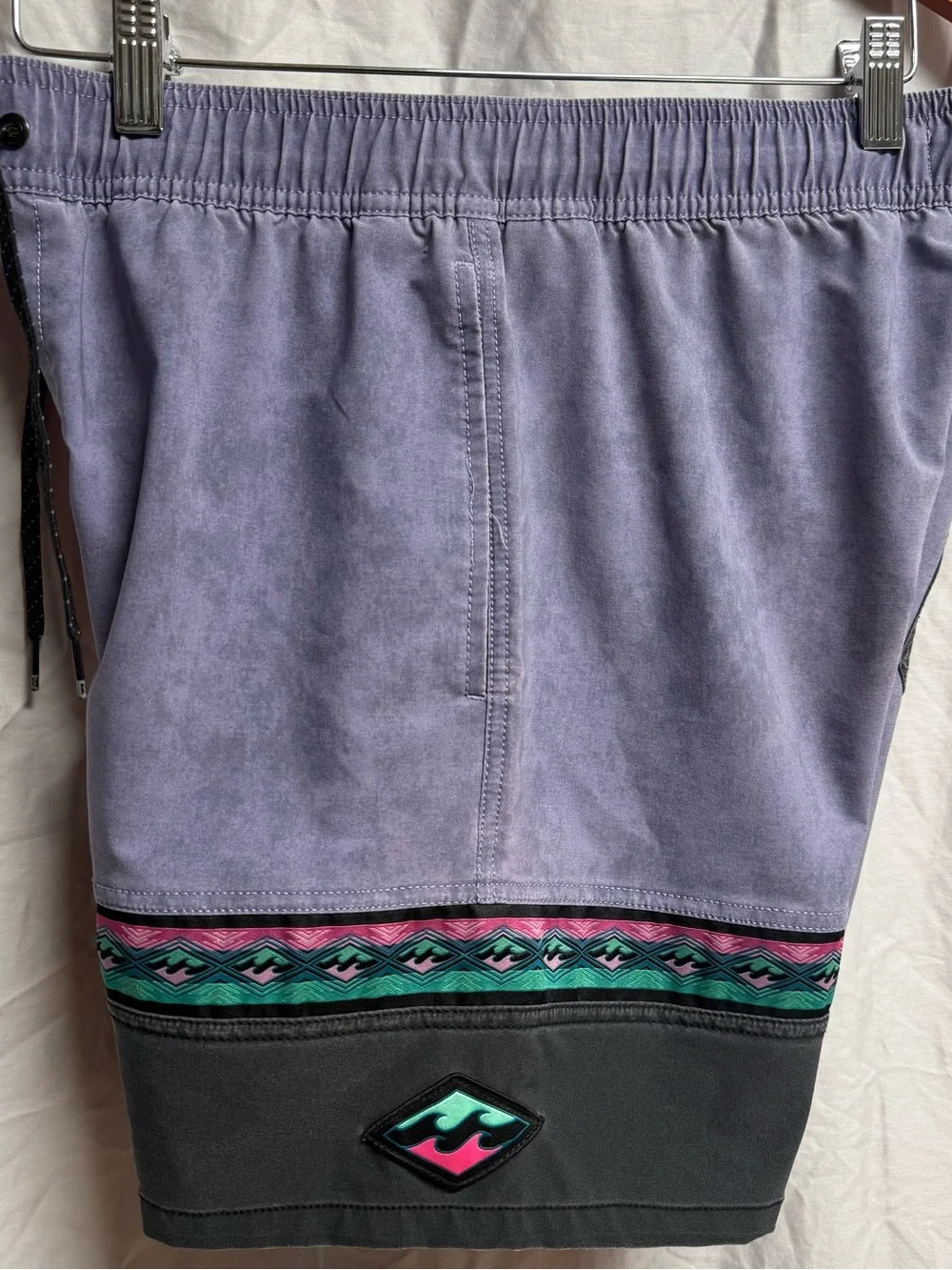 Billabong Burleigh Layback board-shorts Lavender Elastic Waisted shorts size S